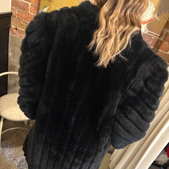 Vintage Black Faux Fur Coat Sz 12 - Picture 4 of 8